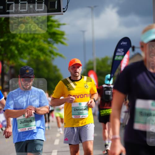 20.09.2026 - PSD Bank Halbmarathon LAZAROV Photography http://msf.ph/oto/10518696 20.09.2026 11:56:06 Ziel 1118, 1260, 1484, 1872, 1887, 1900, 2067, 3012, 3284, 3401, 3634, 3757, 4041, 4341, 4716 meine-sportfotos.de