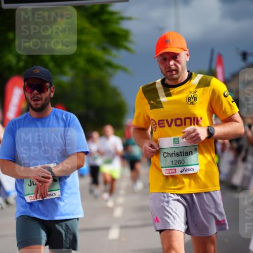 20.09.2026 - PSD Bank Halbmarathon LAZAROV Photography http://msf.ph/oto/10518720 20.09.2026 11:56:07 Ziel 1118, 1260, 1484, 1872, 1887, 1900, 2067, 3012, 3284, 3401, 3634, 3757, 4041, 4341, 4716 meine-sportfotos.de