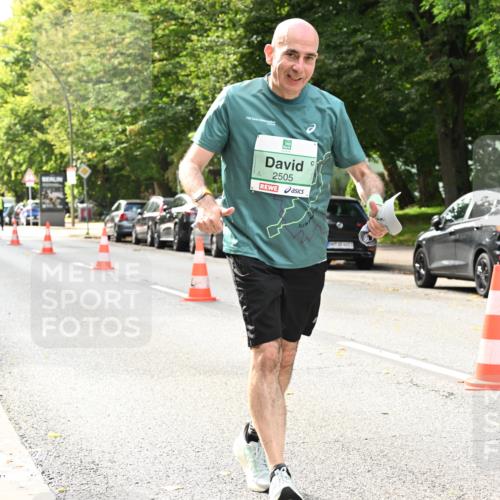 20.09.2026 - PSD Bank Halbmarathon Dr. Thomas Lammeyer http://msf.ph/oto/10518785 20.09.2026 11:13:20 Laufen 2505 meine-sportfotos.de