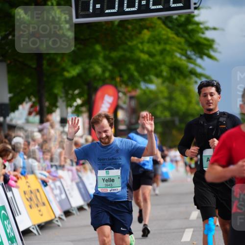 20.09.2026 - PSD Bank Halbmarathon LAZAROV Photography http://msf.ph/oto/10518924 20.09.2026 11:56:21 Ziel 1183, 1272, 1426, 1541, 1620, 2955, 3441, 3593, 3744, 3872, 3932, 3943, 4525, 4692 meine-sportfotos.de