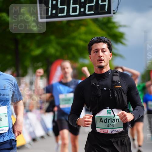 20.09.2026 - PSD Bank Halbmarathon LAZAROV Photography http://msf.ph/oto/10518961 20.09.2026 11:56:23 Ziel 1183, 1426, 1541, 1620, 2955, 3593, 3744, 3872, 3943, 4525, 4692 meine-sportfotos.de