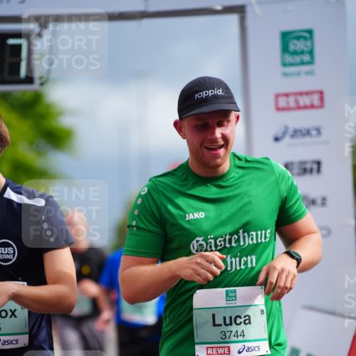 20.09.2026 - PSD Bank Halbmarathon LAZAROV Photography http://msf.ph/oto/10519019 20.09.2026 11:56:27 Ziel 1426, 1514, 1541, 1620, 1824, 2180, 3593, 3744, 3872, 3943, 4525, 4692 meine-sportfotos.de
