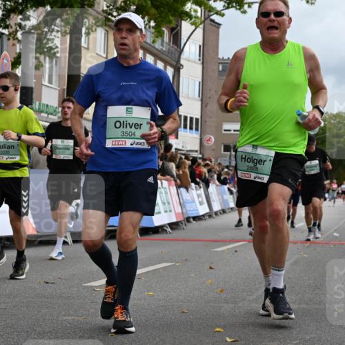 20.09.2026 - PSD Bank Halbmarathon J. Mangold http://msf.ph/oto/10519026 20.09.2026 11:47:40 Ziel 1661, 1712, 1897, 2177, 2828, 2836, 3239, 3330, 3504, 3586, 4226, 4248, 4262, 4622, 4662 meine-sportfotos.de