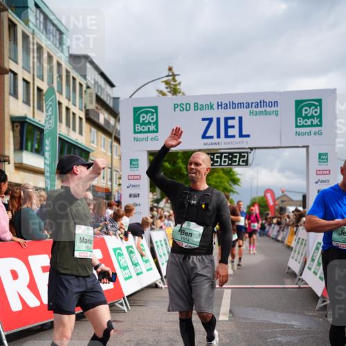20.09.2026 - PSD Bank Halbmarathon LAZAROV Photography http://msf.ph/oto/10519052 20.09.2026 11:56:31 Ziel 1514, 1824, 1920, 2180, 2221, 2275, 2869, 2967, 3545, 3593, 3744, 4267, 4525, 4692 meine-sportfotos.de