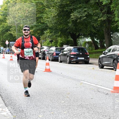 20.09.2026 - PSD Bank Halbmarathon Dr. Thomas Lammeyer http://msf.ph/oto/10519054 20.09.2026 11:14:03 Laufen 3211, 4683 meine-sportfotos.de