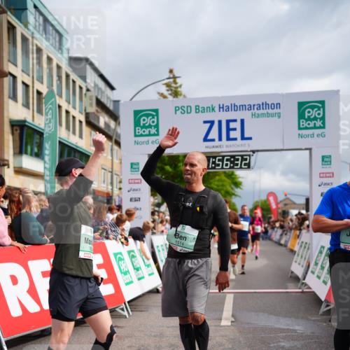 20.09.2026 - PSD Bank Halbmarathon LAZAROV Photography http://msf.ph/oto/10519056 20.09.2026 11:56:31 Ziel 1514, 1824, 1920, 2180, 2221, 2275, 2869, 2967, 3545, 3593, 3744, 4267, 4525, 4692 meine-sportfotos.de