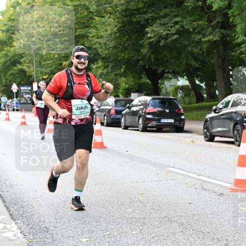 20.09.2026 - PSD Bank Halbmarathon Dr. Thomas Lammeyer http://msf.ph/oto/10519062 20.09.2026 11:14:03 Laufen 3211 meine-sportfotos.de