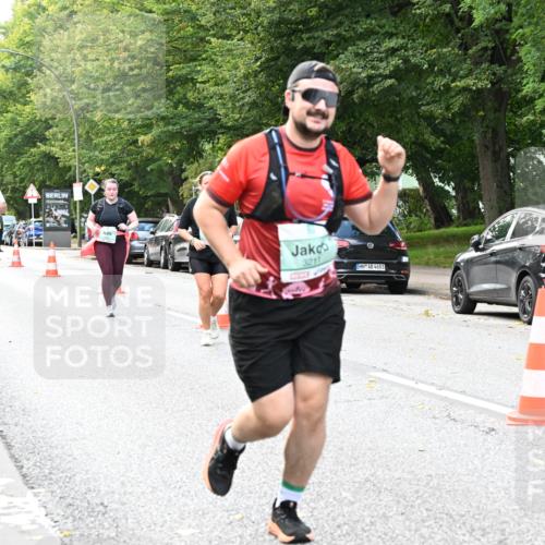 20.09.2026 - PSD Bank Halbmarathon Dr. Thomas Lammeyer http://msf.ph/oto/10519077 20.09.2026 11:14:04 Laufen 3211, 4683 meine-sportfotos.de