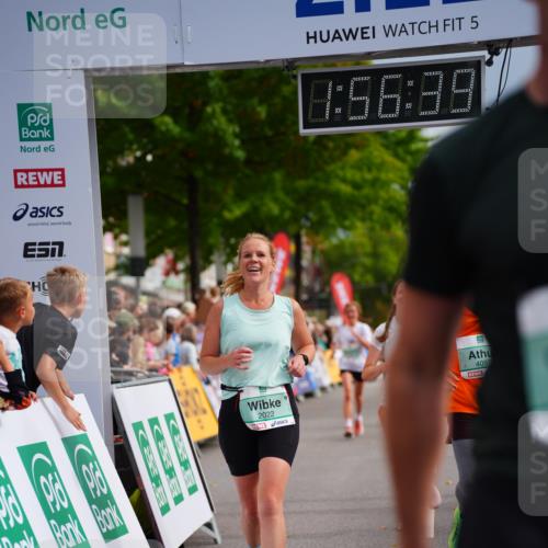 20.09.2026 - PSD Bank Halbmarathon LAZAROV Photography http://msf.ph/oto/10519120 20.09.2026 11:56:39 Ziel 1747, 1760, 1920, 2022, 2221, 2275, 2418, 2869, 2967, 3545, 4097, 4252, 4267, 4374 meine-sportfotos.de