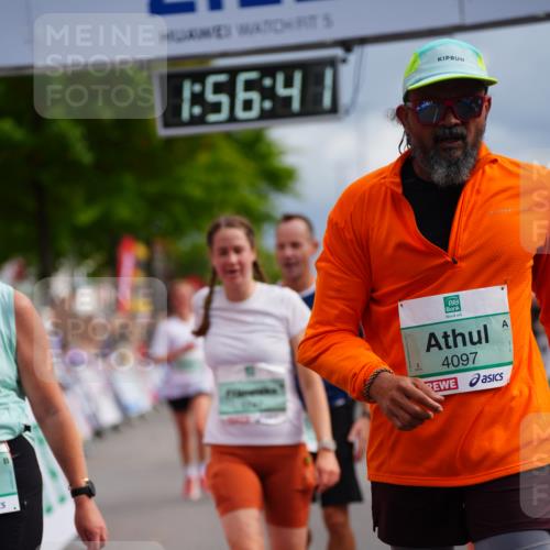 20.09.2026 - PSD Bank Halbmarathon LAZAROV Photography http://msf.ph/oto/10519139 20.09.2026 11:56:41 Ziel 1747, 1760, 2022, 2221, 2275, 2418, 2869, 2967, 3365, 4097, 4252, 4267, 4374 meine-sportfotos.de