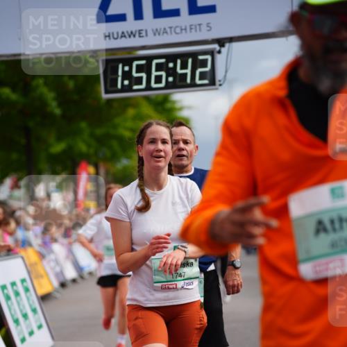 20.09.2026 - PSD Bank Halbmarathon LAZAROV Photography http://msf.ph/oto/10519155 20.09.2026 11:56:42 Ziel 1747, 1760, 2022, 2221, 2275, 2418, 2869, 3365, 4097, 4252, 4267, 4374 meine-sportfotos.de