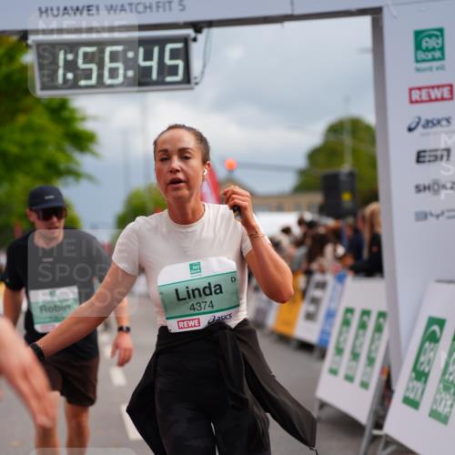 20.09.2026 - PSD Bank Halbmarathon LAZAROV Photography http://msf.ph/oto/10519203 20.09.2026 11:56:45 Ziel 1747, 1760, 2022, 2418, 3365, 4097, 4252, 4374 meine-sportfotos.de