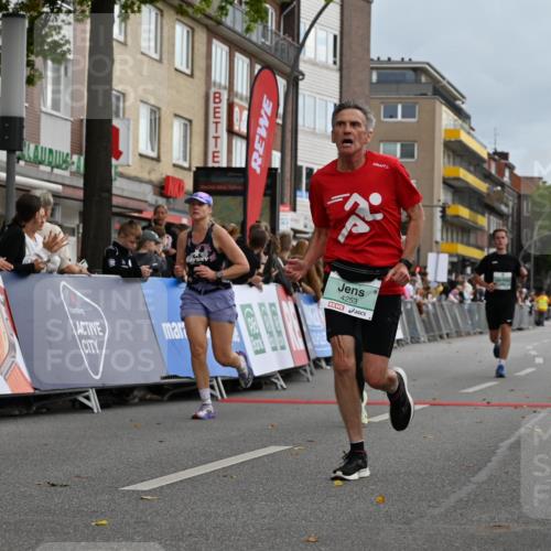 20.09.2026 - PSD Bank Halbmarathon J. Mangold http://msf.ph/oto/10519206 20.09.2026 11:48:18 Ziel 1123, 2204, 3005, 3920, 4144, 4253, 4311, 4526, 4585 meine-sportfotos.de