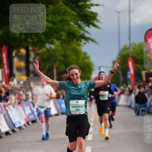 20.09.2026 - PSD Bank Halbmarathon LAZAROV Photography http://msf.ph/oto/10519237 20.09.2026 11:56:49 Ziel 1482, 1760, 3365, 4374, 4734 meine-sportfotos.de