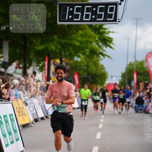 20.09.2026 - PSD Bank Halbmarathon LAZAROV Photography http://msf.ph/oto/10519311 20.09.2026 11:56:59 Ziel 1482, 1554, 1903, 2416, 3822, 3967, 4734 meine-sportfotos.de