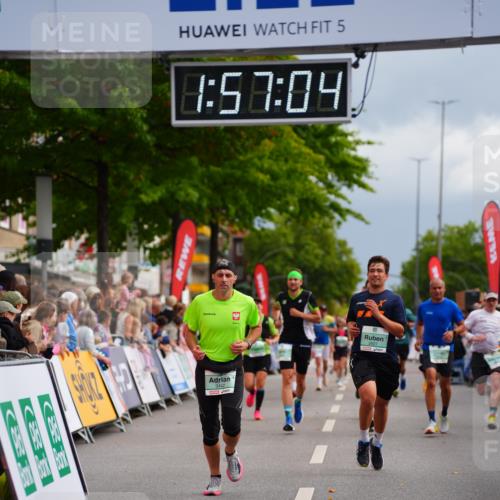 20.09.2026 - PSD Bank Halbmarathon LAZAROV Photography http://msf.ph/oto/10519328 20.09.2026 11:57:04 Ziel 2079, 3079, 3442, 3784, 3927, 3967, 4753 meine-sportfotos.de