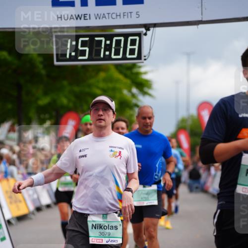20.09.2026 - PSD Bank Halbmarathon LAZAROV Photography http://msf.ph/oto/10519382 20.09.2026 11:57:08 Ziel 1700, 2079, 2104, 2354, 3079, 3442, 3784, 3927, 4671, 4752, 4753 meine-sportfotos.de