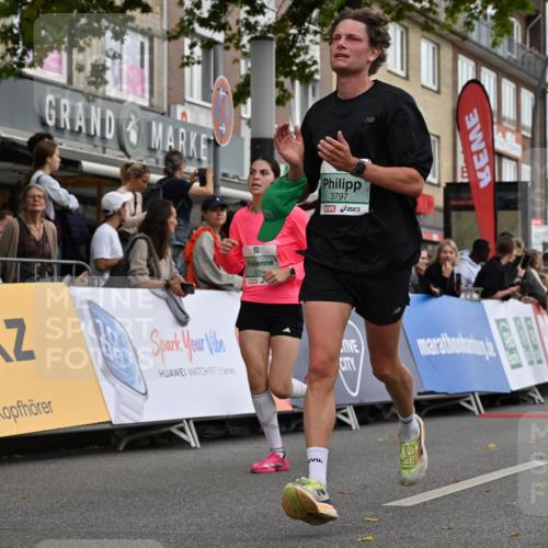 20.09.2026 - PSD Bank Halbmarathon J. Mangold http://msf.ph/oto/10519421 20.09.2026 11:48:45 Ziel 1464, 1559, 3797, 4627 meine-sportfotos.de