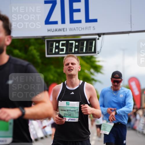 20.09.2026 - PSD Bank Halbmarathon LAZAROV Photography http://msf.ph/oto/10519428 20.09.2026 11:57:10 Ziel 1700, 2079, 2104, 2354, 3079, 3442, 3784, 3927, 4671, 4752, 4753 meine-sportfotos.de