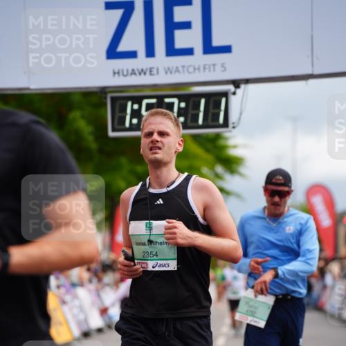 20.09.2026 - PSD Bank Halbmarathon LAZAROV Photography http://msf.ph/oto/10519432 20.09.2026 11:57:10 Ziel 1700, 2079, 2104, 2354, 3079, 3442, 3784, 3927, 4671, 4752, 4753 meine-sportfotos.de