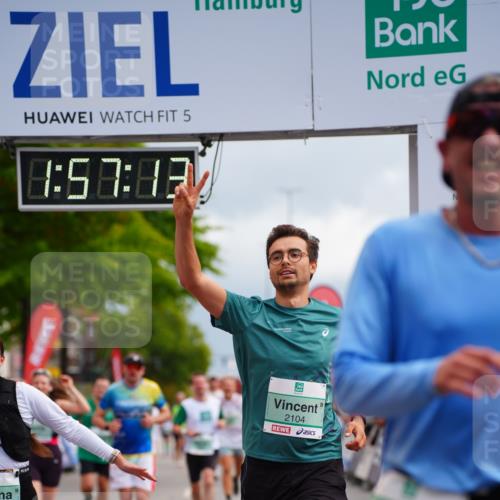 20.09.2026 - PSD Bank Halbmarathon LAZAROV Photography http://msf.ph/oto/10519449 20.09.2026 11:57:12 Ziel 1249, 1685, 1700, 2079, 2104, 2354, 3079, 3442, 3784, 3927, 4302, 4671, 4752, 4753 meine-sportfotos.de