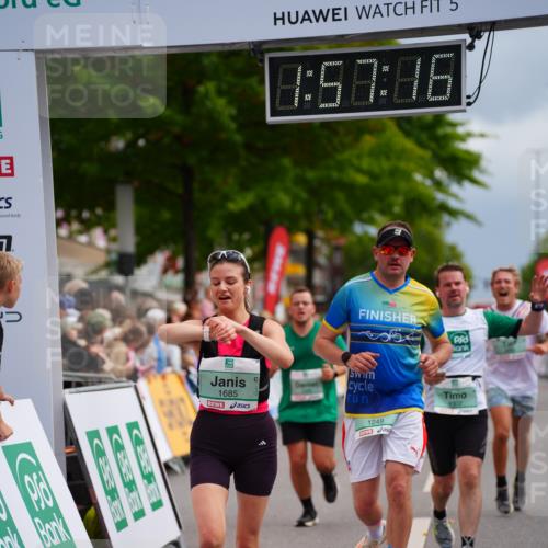 20.09.2026 - PSD Bank Halbmarathon LAZAROV Photography http://msf.ph/oto/10519486 20.09.2026 11:57:15 Ziel 1249, 1685, 1700, 1986, 2079, 2104, 2354, 3079, 3640, 3784, 4302, 4464, 4671, 4752, 4753 meine-sportfotos.de