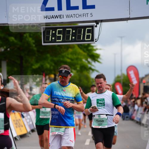 20.09.2026 - PSD Bank Halbmarathon LAZAROV Photography http://msf.ph/oto/10519493 20.09.2026 11:57:16 Ziel 1249, 1263, 1685, 1700, 1986, 2079, 2104, 2354, 3640, 3784, 4302, 4464, 4671, 4752 meine-sportfotos.de
