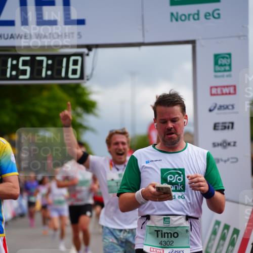 20.09.2026 - PSD Bank Halbmarathon LAZAROV Photography http://msf.ph/oto/10519515 20.09.2026 11:57:17 Ziel 1249, 1263, 1685, 1700, 1986, 2104, 2354, 2421, 2480, 3640, 4302, 4464, 4671, 4752 meine-sportfotos.de