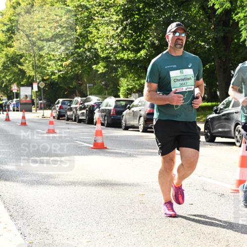 20.09.2026 - PSD Bank Halbmarathon Dr. Thomas Lammeyer http://msf.ph/oto/10519537 20.09.2026 11:15:33 Laufen 3647, 3657 meine-sportfotos.de