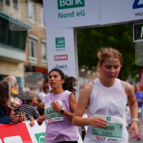 20.09.2026 - PSD Bank Halbmarathon LAZAROV Photography http://msf.ph/oto/10519548 20.09.2026 11:57:22 Ziel 1249, 1263, 1685, 1986, 2421, 2480, 3640, 3645, 4302, 4464, 4724 meine-sportfotos.de