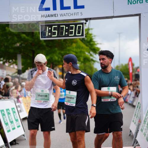 20.09.2026 - PSD Bank Halbmarathon LAZAROV Photography http://msf.ph/oto/10519613 20.09.2026 11:57:30 Ziel 1019, 1092, 1332, 1791, 3029, 3645, 4295, 4531, 4724 meine-sportfotos.de