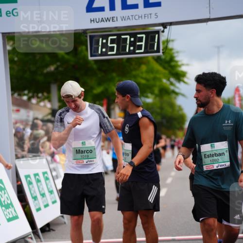 20.09.2026 - PSD Bank Halbmarathon LAZAROV Photography http://msf.ph/oto/10519621 20.09.2026 11:57:30 Ziel 1019, 1092, 1332, 1791, 3029, 3645, 4295, 4531, 4724 meine-sportfotos.de