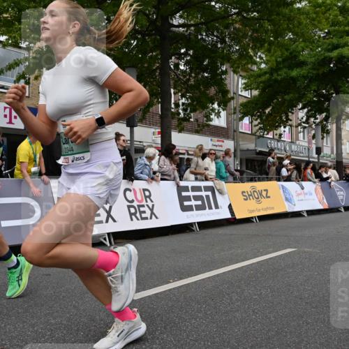 20.09.2026 - PSD Bank Halbmarathon J. Mangold http://msf.ph/oto/10519675 20.09.2026 11:49:19 Ziel 1025, 1233, 2255, 2330, 2344, 3214, 3750 meine-sportfotos.de