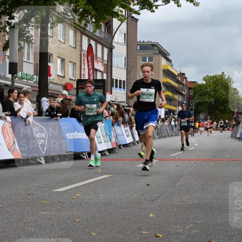 20.09.2026 - PSD Bank Halbmarathon J. Mangold http://msf.ph/oto/10519689 20.09.2026 11:49:29 Ziel 1025, 1248, 1720, 2255, 2330, 3214, 3355, 4612 meine-sportfotos.de