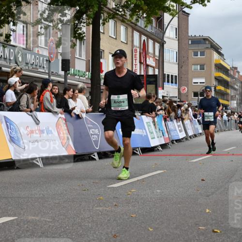 20.09.2026 - PSD Bank Halbmarathon J. Mangold http://msf.ph/oto/10519710 20.09.2026 11:49:30 Ziel 1025, 1248, 1720, 2255, 3214, 3355, 4612 meine-sportfotos.de