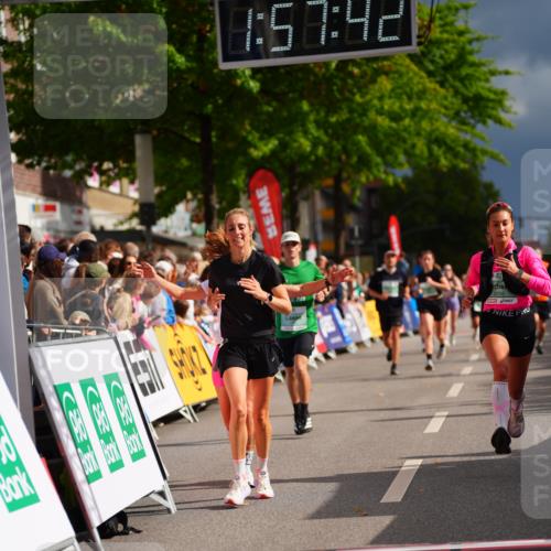 20.09.2026 - PSD Bank Halbmarathon LAZAROV Photography http://msf.ph/oto/10519834 20.09.2026 11:57:41 Ziel 1332, 1761, 2052, 2148, 3008, 3029, 3256, 3260, 4489 meine-sportfotos.de
