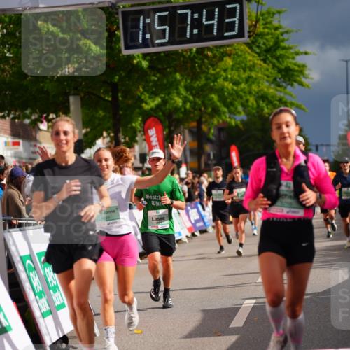 20.09.2026 - PSD Bank Halbmarathon LAZAROV Photography http://msf.ph/oto/10519838 20.09.2026 11:57:43 Ziel 1761, 2052, 2148, 2253, 2540, 3008, 3256, 3260, 3374, 4489 meine-sportfotos.de