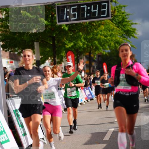 20.09.2026 - PSD Bank Halbmarathon LAZAROV Photography http://msf.ph/oto/10519844 20.09.2026 11:57:43 Ziel 1761, 2052, 2148, 2253, 2540, 3008, 3256, 3260, 3374, 4489 meine-sportfotos.de