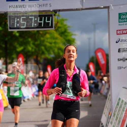 20.09.2026 - PSD Bank Halbmarathon LAZAROV Photography http://msf.ph/oto/10519849 20.09.2026 11:57:43 Ziel 1761, 2052, 2148, 2253, 2540, 3008, 3256, 3260, 3374, 4489 meine-sportfotos.de