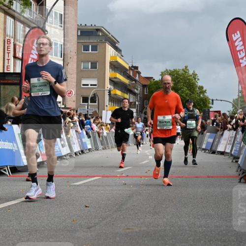 20.09.2026 - PSD Bank Halbmarathon J. Mangold http://msf.ph/oto/10519883 20.09.2026 11:50:02 Ziel 1236, 1309, 1537, 1602, 1604, 1774, 1814, 1983, 2371, 2890, 3083, 3382, 4104, 4498 meine-sportfotos.de