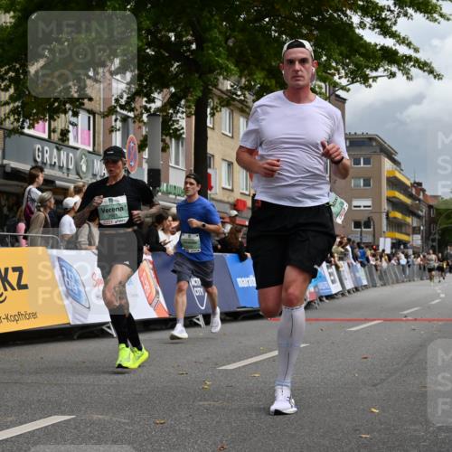20.09.2026 - PSD Bank Halbmarathon J. Mangold http://msf.ph/oto/10519945 20.09.2026 11:50:18 Ziel 1902, 2258, 2627, 3513, 3576, 3961, 4660 meine-sportfotos.de