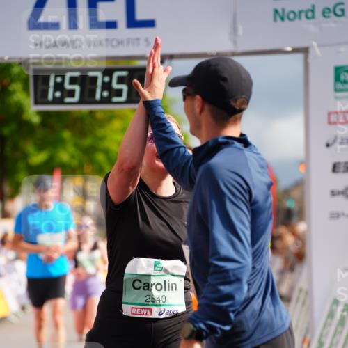 20.09.2026 - PSD Bank Halbmarathon LAZAROV Photography http://msf.ph/oto/10519946 20.09.2026 11:57:50 Ziel 1052, 1301, 1711, 1761, 2052, 2092, 2148, 2253, 2540, 2846, 3256, 3374, 3624, 3935, 4489 meine-sportfotos.de
