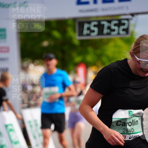 20.09.2026 - PSD Bank Halbmarathon LAZAROV Photography http://msf.ph/oto/10519957 20.09.2026 11:57:51 Ziel 1052, 1301, 1711, 1761, 2052, 2092, 2148, 2253, 2540, 2846, 3374, 3624, 3935, 4489 meine-sportfotos.de