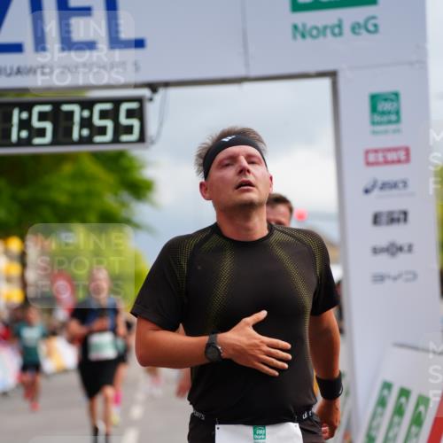 20.09.2026 - PSD Bank Halbmarathon LAZAROV Photography http://msf.ph/oto/10519979 20.09.2026 11:57:54 Ziel 1052, 1301, 1709, 1711, 2092, 2253, 2540, 2846, 3107, 3374, 3624, 3762, 3935 meine-sportfotos.de
