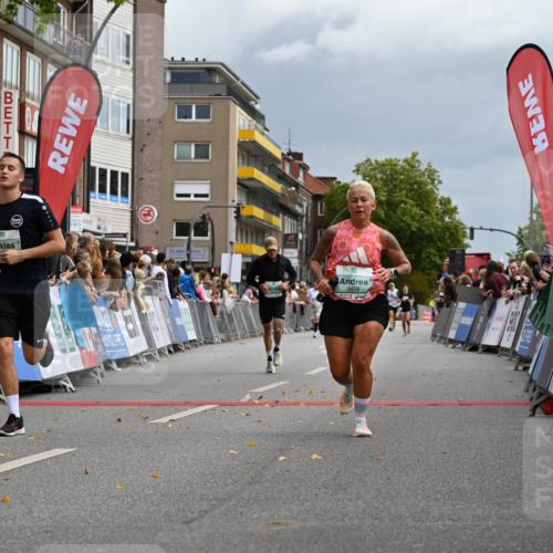 20.09.2026 - PSD Bank Halbmarathon J. Mangold http://msf.ph/oto/10519989 20.09.2026 11:50:42 Ziel 1763, 3323, 3356, 3473, 3858, 4535 meine-sportfotos.de