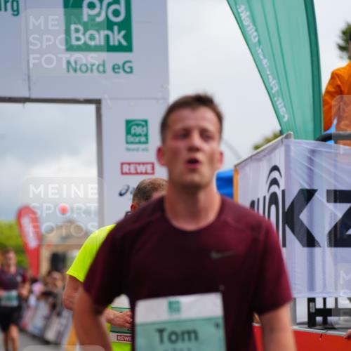 20.09.2026 - PSD Bank Halbmarathon LAZAROV Photography http://msf.ph/oto/10520001 20.09.2026 11:57:57 Ziel 1052, 1301, 1530, 1709, 1711, 2531, 2846, 3107, 3624, 3762, 3935, 4327, 4589, 4610 meine-sportfotos.de