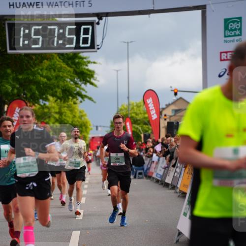 20.09.2026 - PSD Bank Halbmarathon LAZAROV Photography http://msf.ph/oto/10520007 20.09.2026 11:57:58 Ziel 1052, 1301, 1530, 1709, 1711, 2531, 2846, 3107, 3624, 3762, 4327, 4589, 4610 meine-sportfotos.de