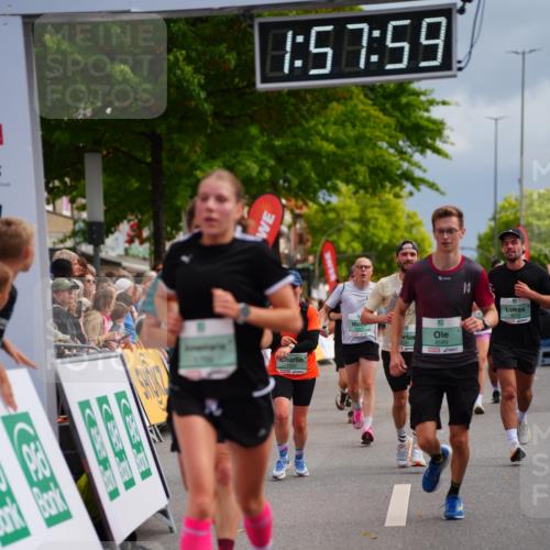 20.09.2026 - PSD Bank Halbmarathon LAZAROV Photography http://msf.ph/oto/10520017 20.09.2026 11:57:58 Ziel 1052, 1301, 1530, 1709, 1711, 2531, 2846, 3107, 3624, 3762, 4327, 4589, 4610 meine-sportfotos.de
