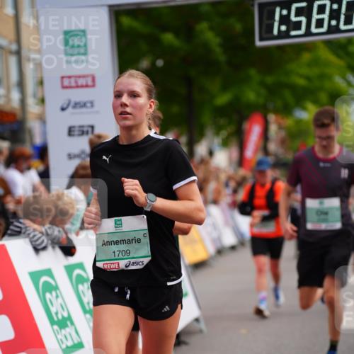 20.09.2026 - PSD Bank Halbmarathon LAZAROV Photography http://msf.ph/oto/10520026 20.09.2026 11:57:59 Ziel 1052, 1210, 1301, 1530, 1709, 1711, 2531, 2846, 3107, 3624, 3762, 3941, 4327, 4589, 4610 meine-sportfotos.de