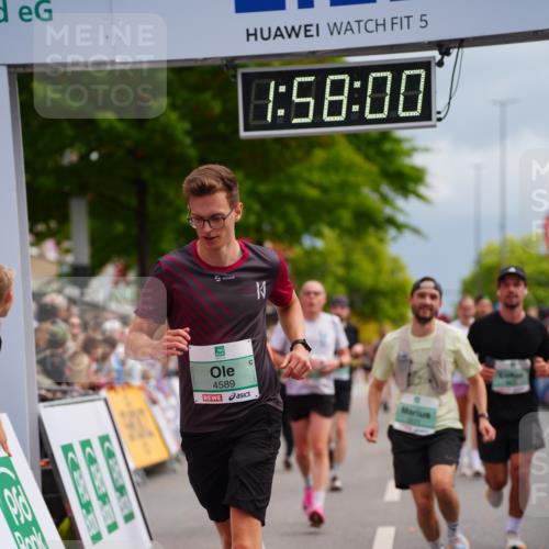 20.09.2026 - PSD Bank Halbmarathon LAZAROV Photography http://msf.ph/oto/10520031 20.09.2026 11:58:00 Ziel 1210, 1301, 1530, 1709, 1711, 2531, 2846, 2935, 3107, 3280, 3762, 3941, 4327, 4589, 4610 meine-sportfotos.de